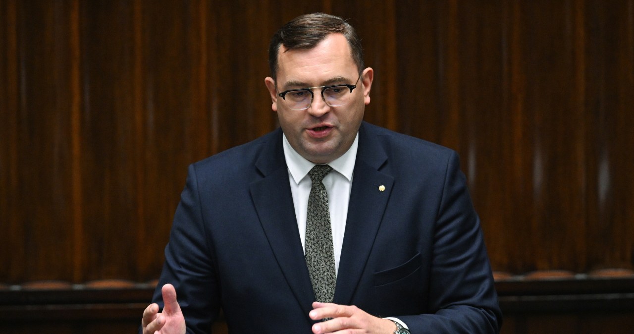 Minister mówił o działce pod CPK, zwrócił się do PiS-u. "Psikus"