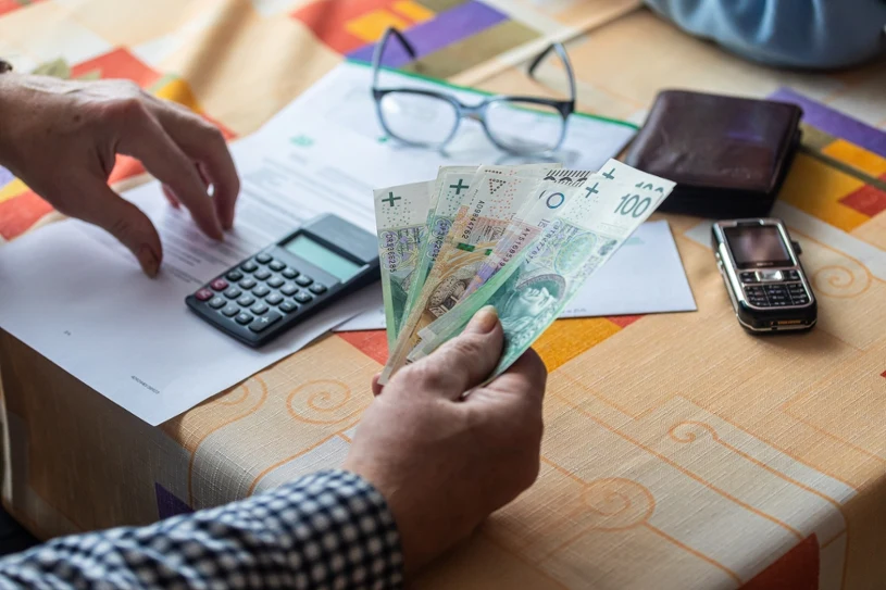 Zwolnienie 5 lat przed emeryturą? Te osoby nie muszą już wracać do pracy