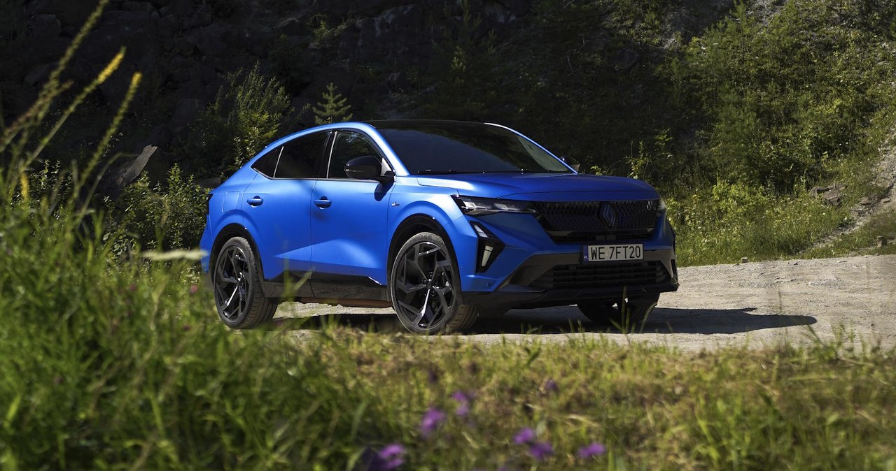 Renault Rafale to klasa biznes do codziennej jazdy. 300 KM i tysiąc km na jednym baku