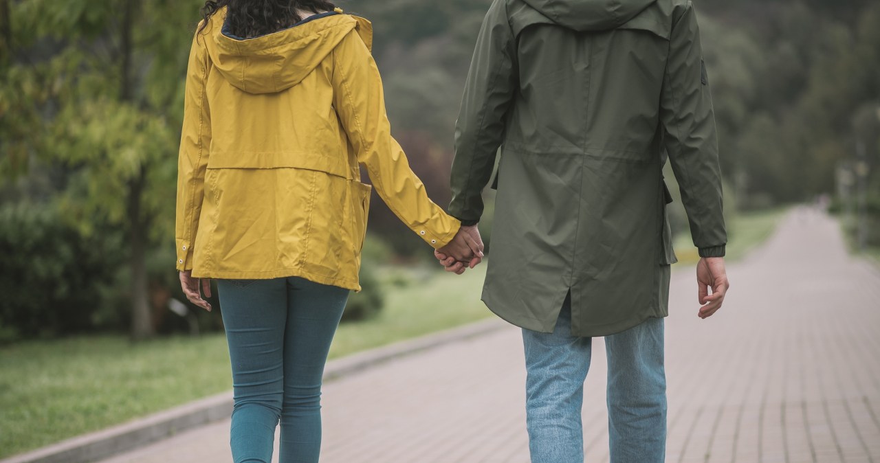 Mężczyźni rozkwitają, kobiety więdną. Kto zyskuje atrakcyjność w związku?