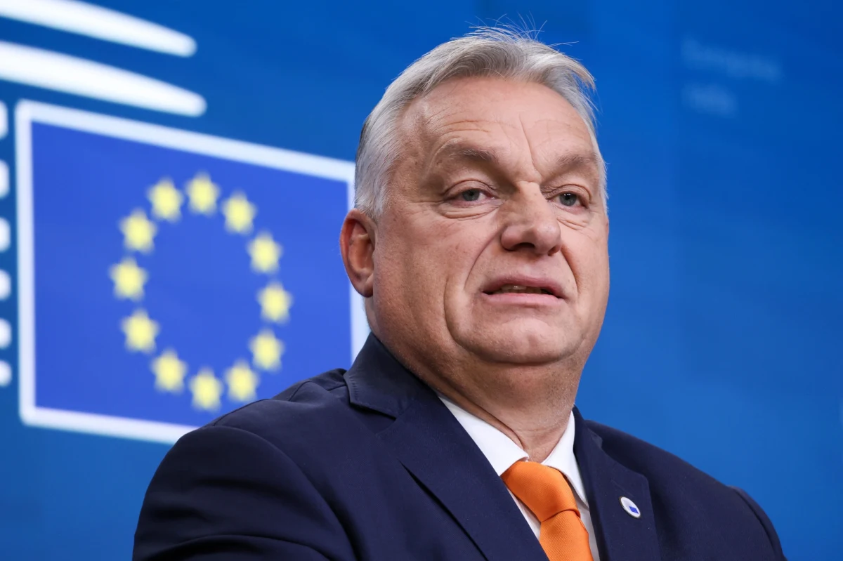 Najnowsze sondaże przedwyborcze na Węgrzech wskazują na wyraźną przewagę opozycyjnej partii TISZA nad rządzącym Fideszem. Lider opozycji, Peter Magyar, zyskuje coraz większe zaufanie społeczne i jest postrzegany jako najlepszy kandydat na premiera. Wyniki badań opinii publicznej pokazują także istotne zmiany w preferencjach wyborczych oraz nastrojach społecznych przed wyborami zaplanowanymi na kwiecień 2026 roku.