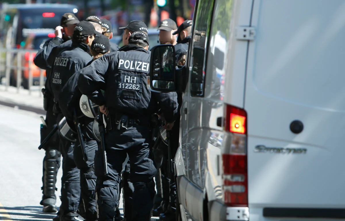 Niemiecka prokuratura zatwierdziła decyzję sądu w Hamburgu. Patryk M., ps. Wielki Bu, prawdopodobnie w czwartek zostanie przekazany stronie polskiej. Na razie został przewieziony do zakładu karnego pod Rostockiem.