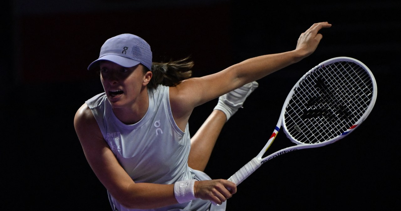Pasjonujące starcie Świątek z Anisimovą. Trzeci set wyłonił półfinalistkę
