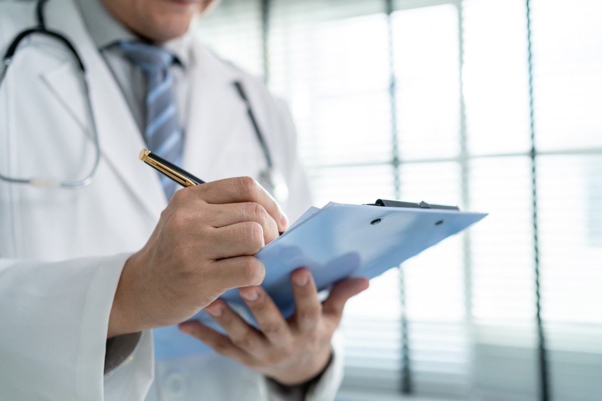 Doctors' earnings. The Ministry of wellness received over 100 comments