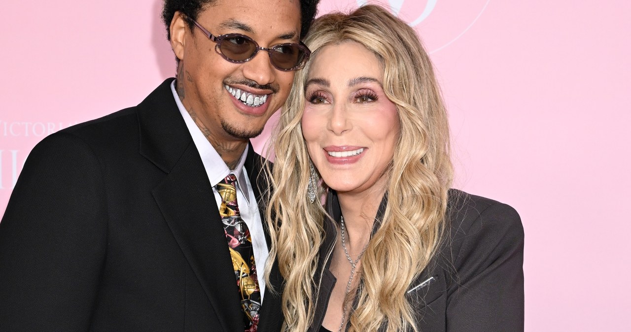 Chłopak gwiazdy jest o 40 lat młodszy. "Nie ma szczerych intencji"