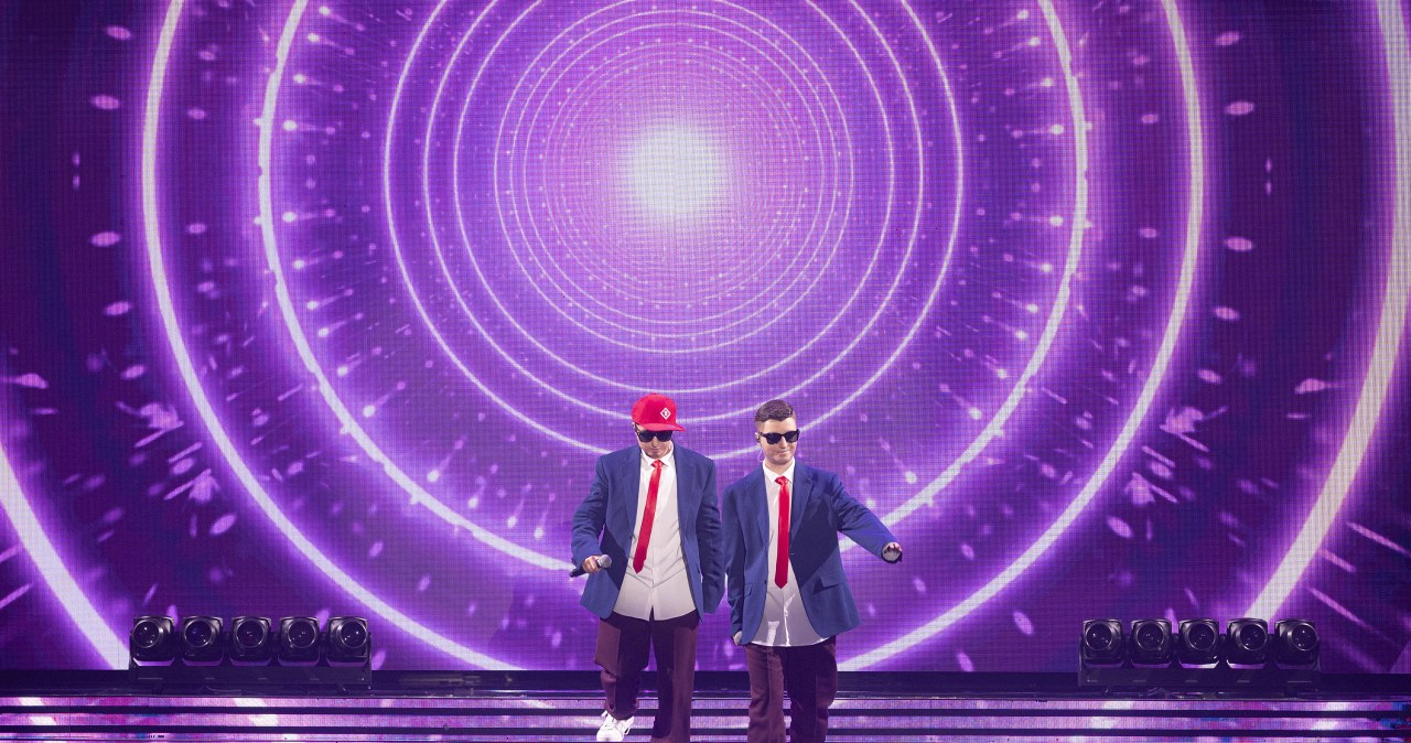 "Twoja twarz brzmi znajomo" przed finałem. Kto stoi za "eksplozją radości"?