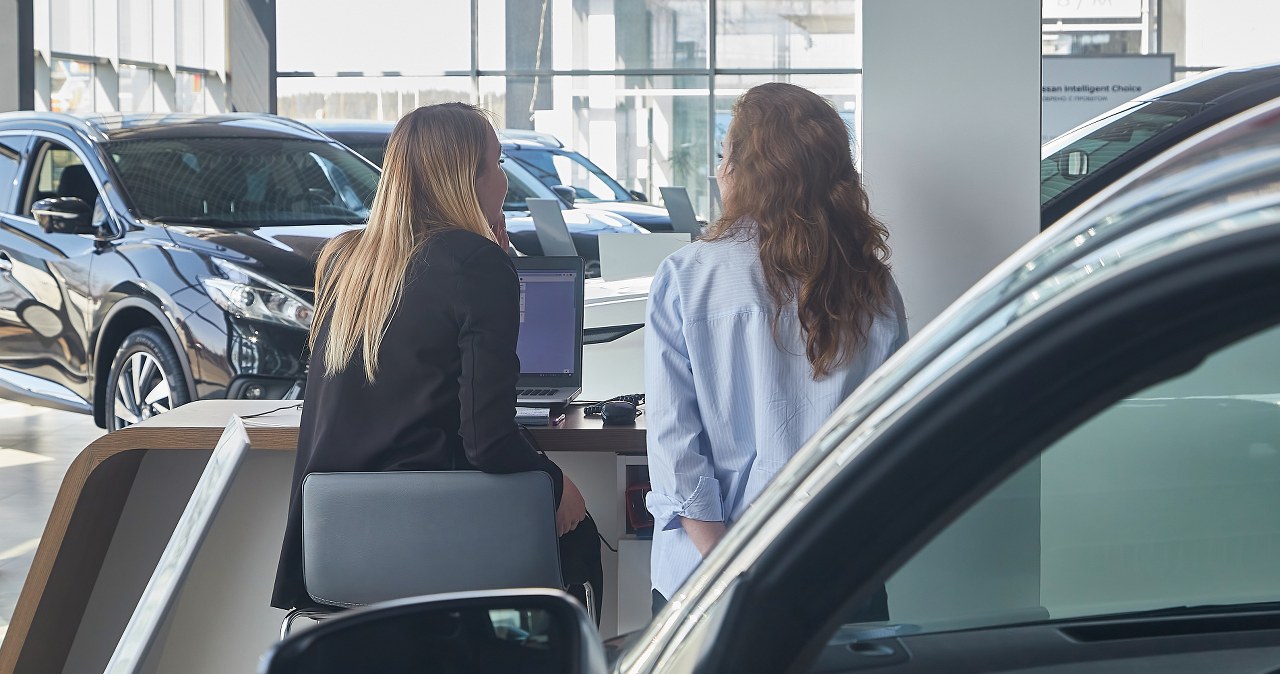 Opisałem proces zakupu auta. Handlowcy się oburzyli