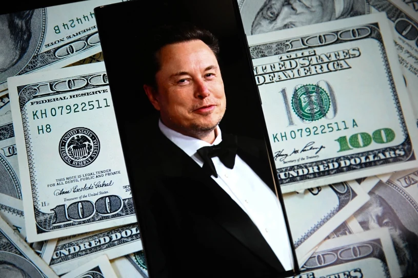 Tesla mówi "tak". Historyczna fortuna dla Muska. Warunki jak z filmu sci-fi