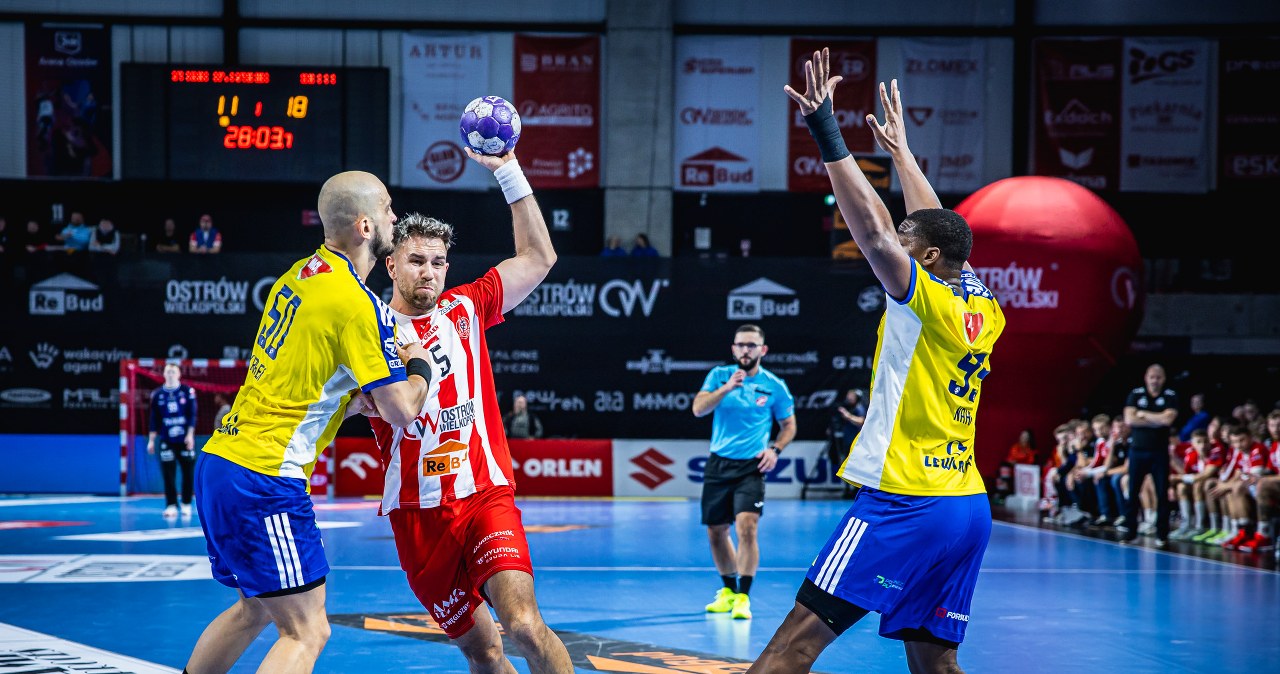 Osłabiona Ostrovia postawiła się Industrii Kielce. Faworyci jedną nogą w finale