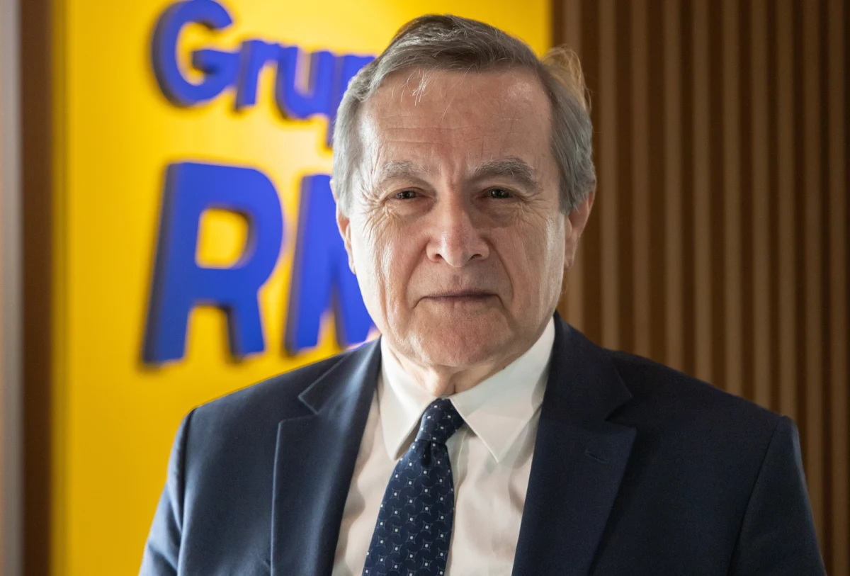 Czy były minister sprawiedliwości Zbigniew Ziobro wróci do Polski? "W kraju, w którym politycy stają się sędziami, a sędziowie politykami, nie można być niczego pewnym" - mówił w Porannej rozmowie w RMF FM Piotr Gliński - poseł Prawa i Sprawiedliwości. "Donald Tusk decyduje o tym, kto ma iść do więzienia, jak mają działać prokuratorzy" - grzmiał były minister kultury. "Mamy sytuację naprawdę dramatyczną, jeżeli chodzi o funkcjonowanie polskiego państwa - rodzaj quasi-dyktatury" - ocenił. 