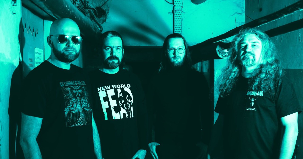 "Podróż pełna szaleństwa i magii". Metalowa legenda podziemia z Łodzi wraca