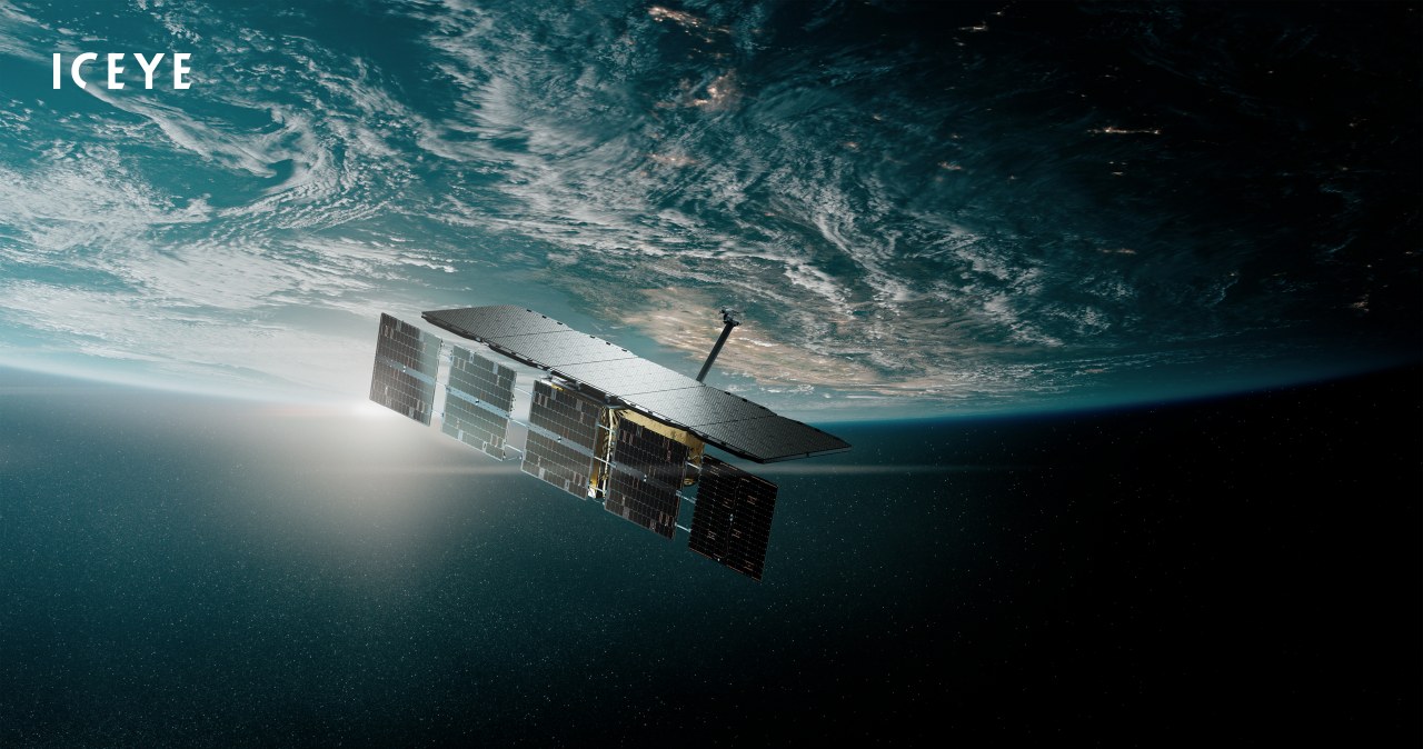 The Polish Army in space. Millions spent on essential  satellites