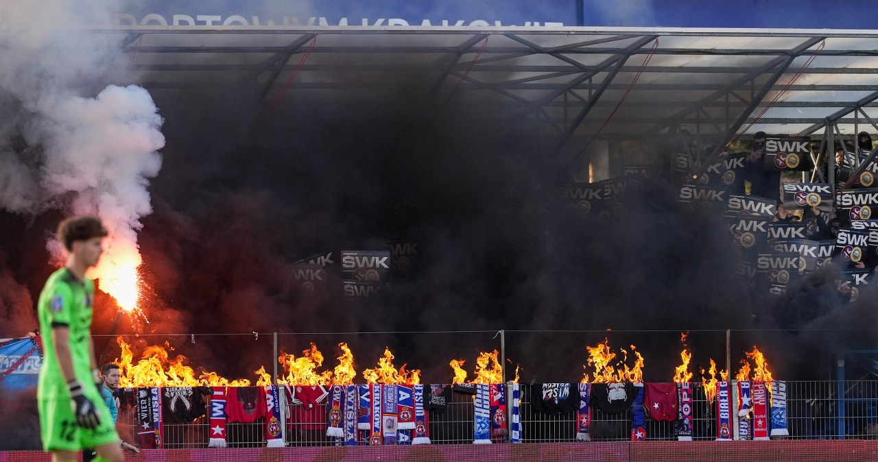Skandal na meczu Wisły Kraków. PZPN zareagował, posypały się kary