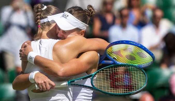 Pokonana światowa "1", jest tytuł WTA Finals. Pocałunki na korcie w Rijadzie