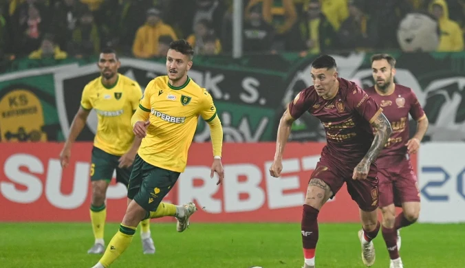 Dwa ciosy w trzy minuty. Rywale nie wiedzieli, co się dzieje. Piast wygrywa