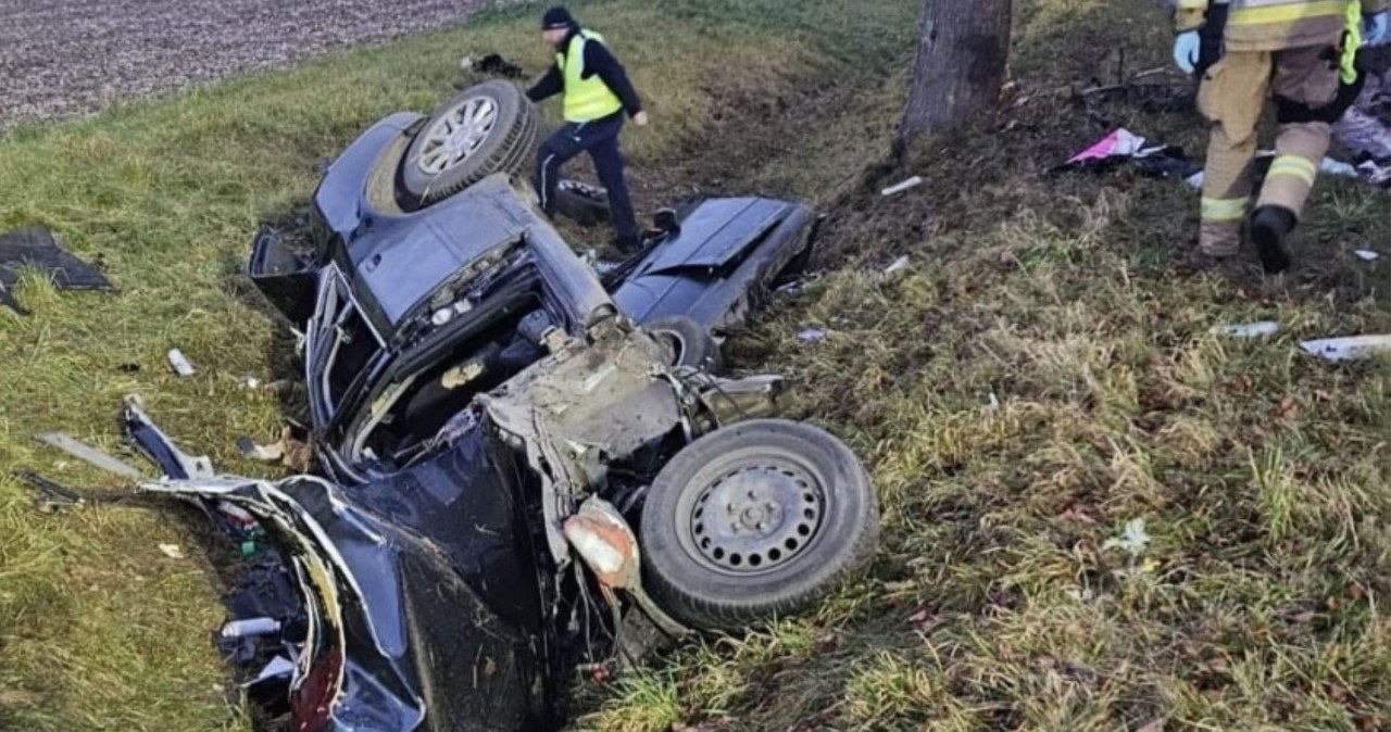 Prabuty-Bronowo. Tragiczny wypadek, zginął 19-latek. Pasażerka w ciężkim stanie
