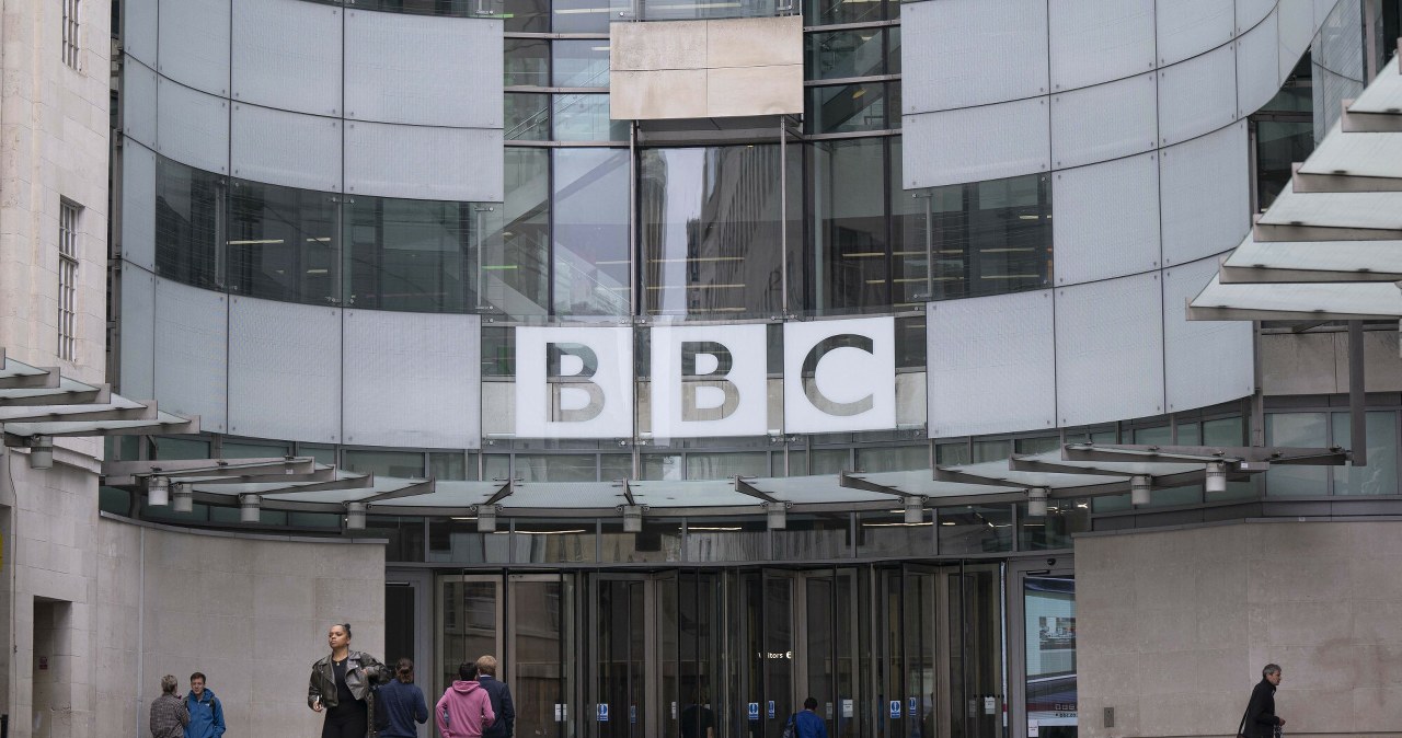 Trzęsienie ziemi w BBC. Dyrektor odchodzi, efekt dokumentu o Trumpie