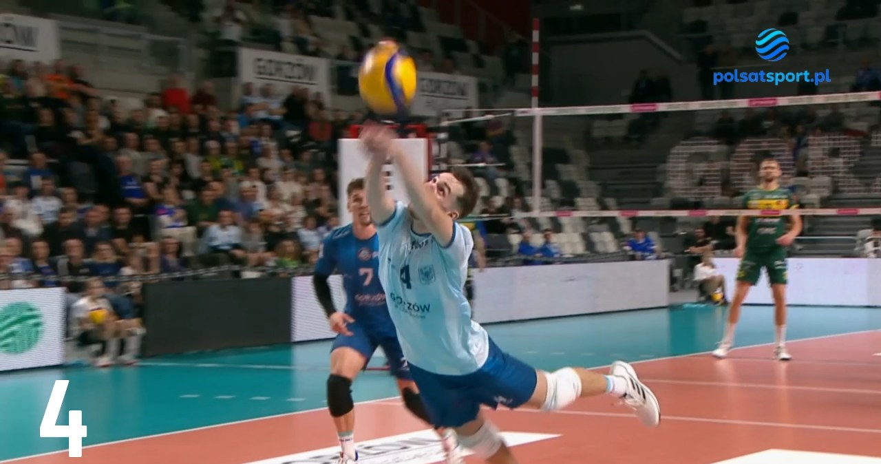 Emocje w PlusLidze, popisowa gra siatkarzy. Nic tylko bić brawo [WIDEO]