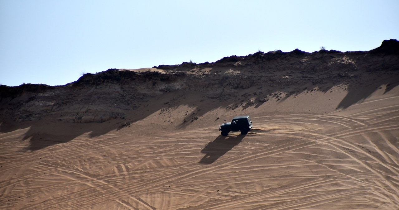 Maroko. Wypadek na wydmach. Nie żyje dwóch Polaków