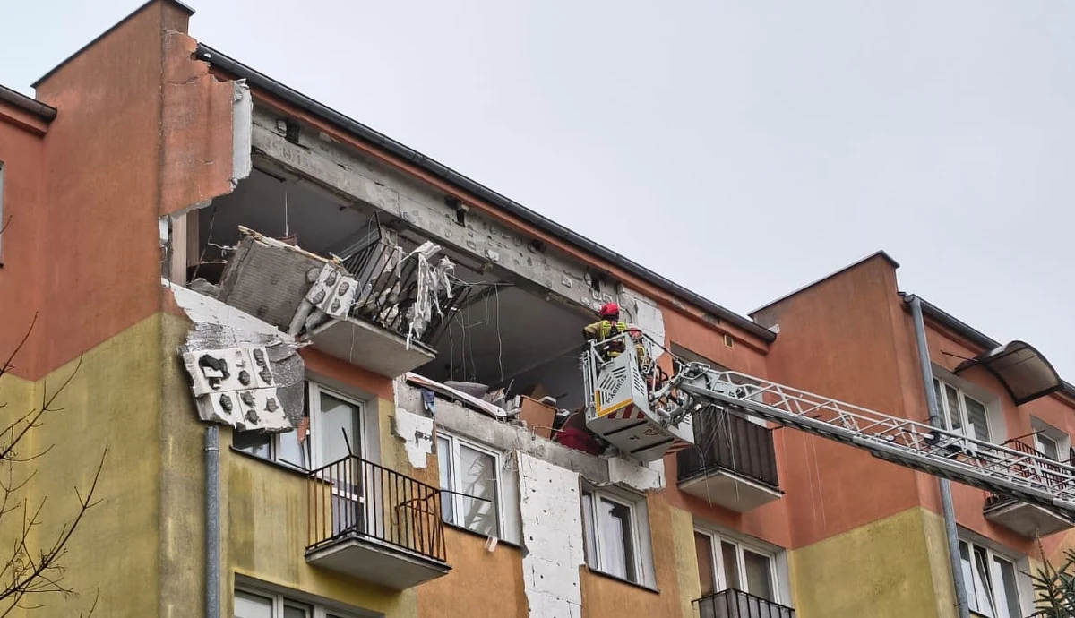 50 osób ewakuowano z bloku w Braniewie (woj. warmińsko-mazurskie). W mieszkaniu na czwartym piętrze wybuchł gaz. Informację o tym zdarzeniu dostaliśmy na Gorącą Linię RMF FM. 