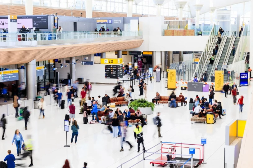 Paraliż na amerykańskich lotniskach. Ponad tysiąc odwołanych lotów w dzień