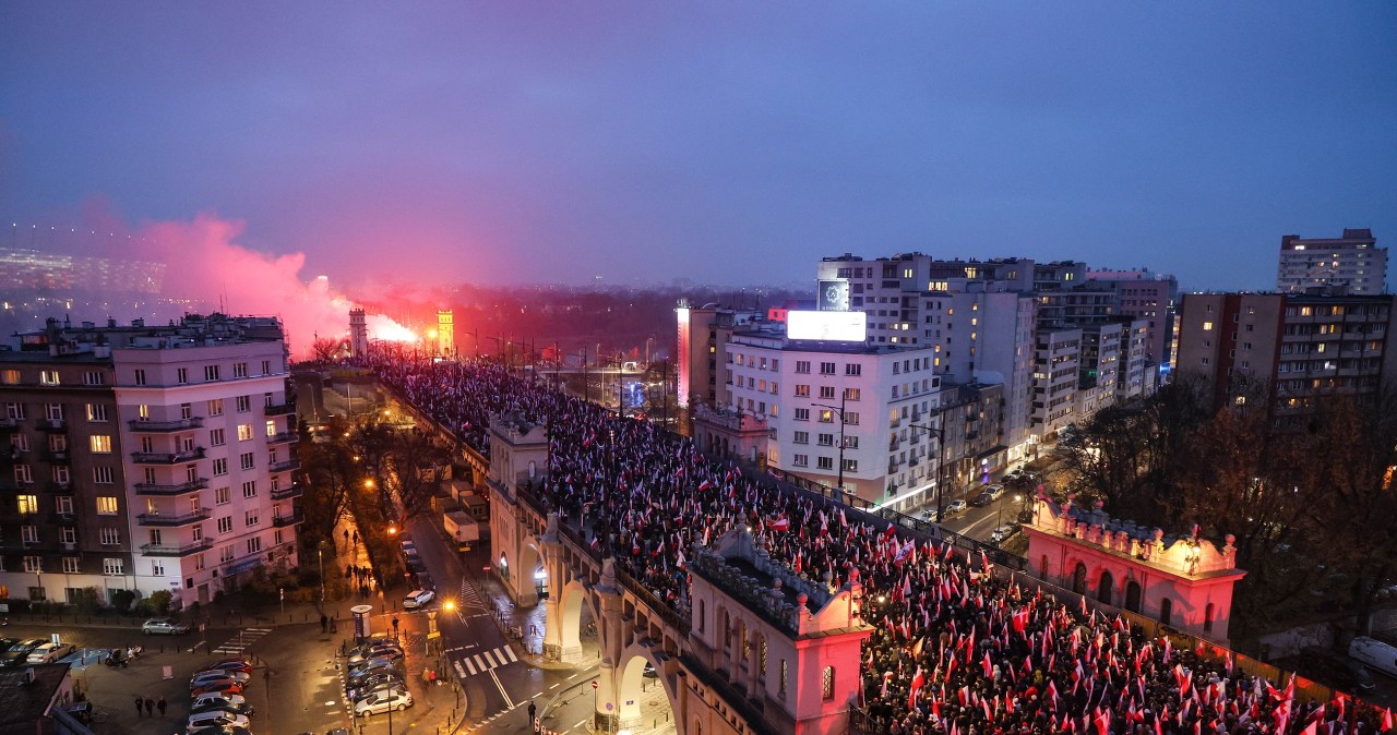 Marsz Niepodległości przeszedł ulicami Warszawy. Doszło do incydentów
