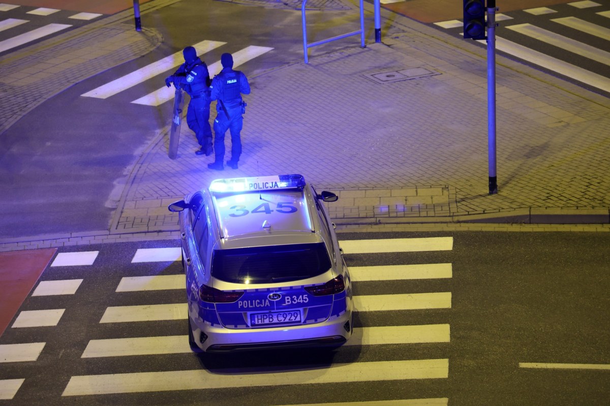 ​Siedmiu aresztowanych po bójce w Szczecinku. Gdzie jest sprawca?