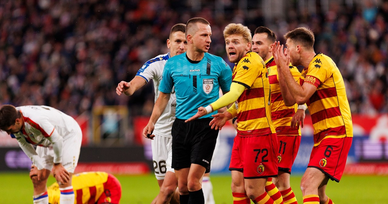 Przerwany mecz Jagiellonii. Jest ciąg dalszy, zapadła decyzja o karze