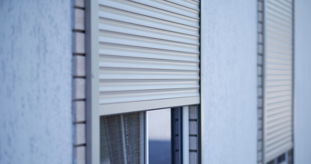 Rolety zewnętrzne a oszczędność ciepła. To naprawdę działa
