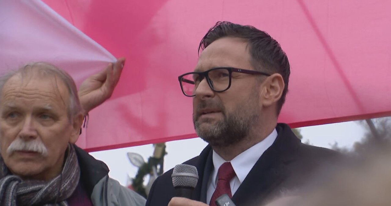 Daniel Obajtek zjawił się w prokuraturze. Na miejscu wiec poparcia