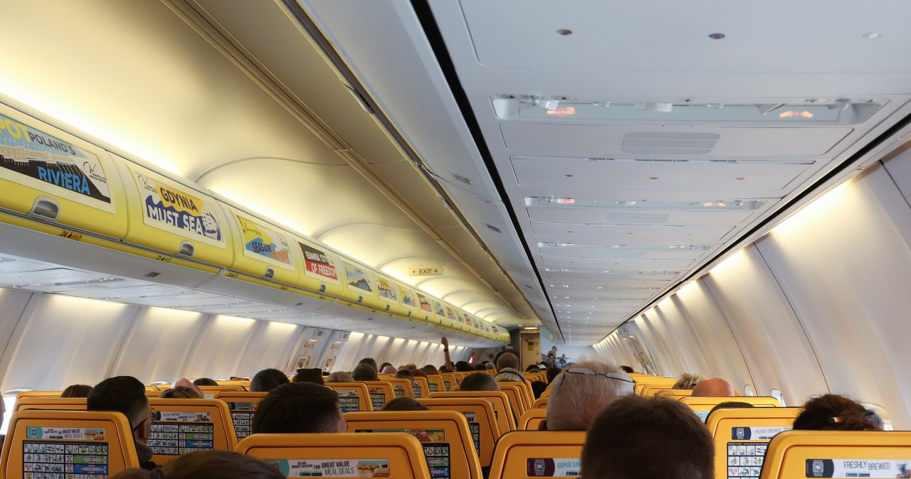 Miejsca przy oknie będą droższe. Znane linie lotnicze podają ceny "od"