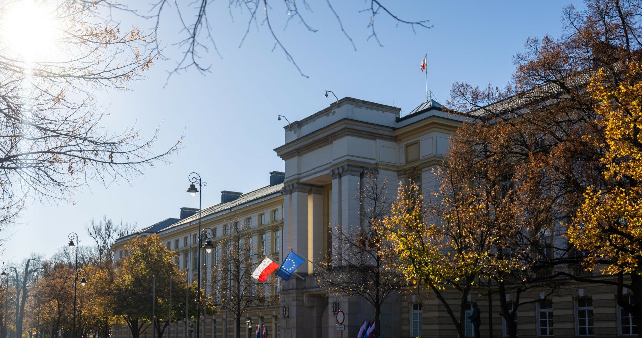 W rządzie potrzebują kreatywności. Zarobisz choćby 9100 zł