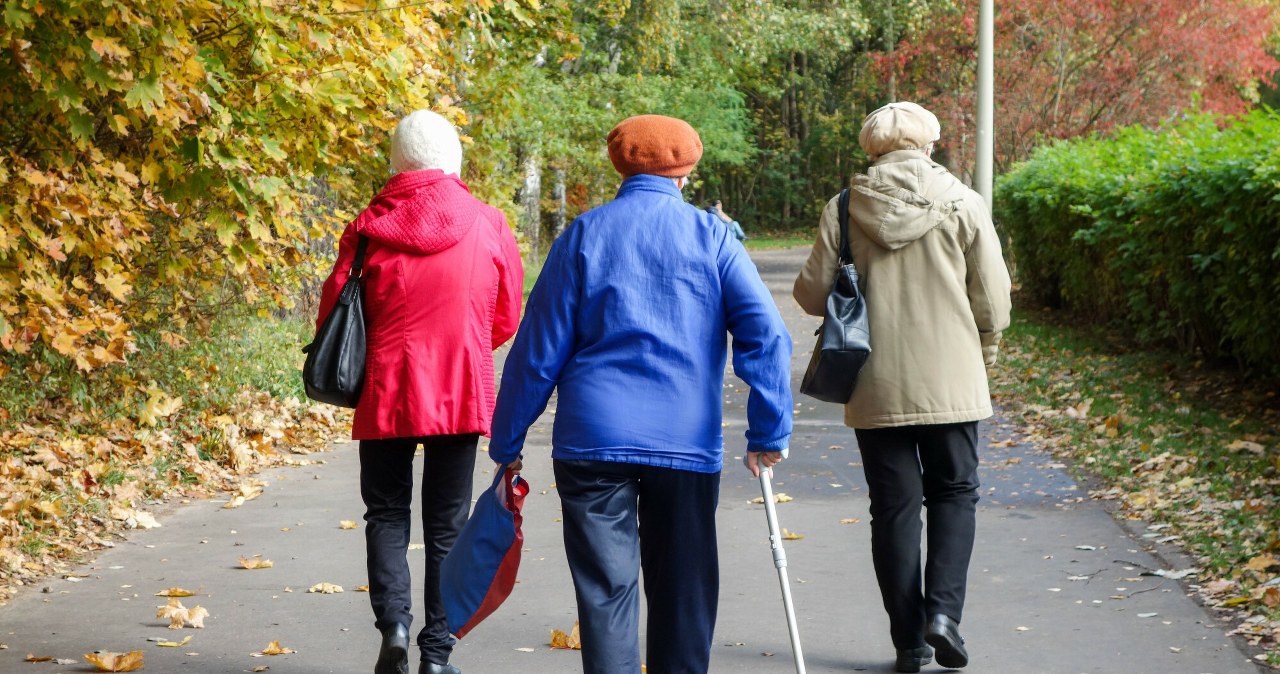 Dwa warianty w grze. Który jest bardziej opłacalny dla emerytów?