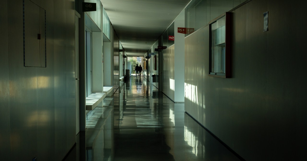 Norwegia. Zapadł wyrok w sprawie zamiany w szpitalu. Władze milczały