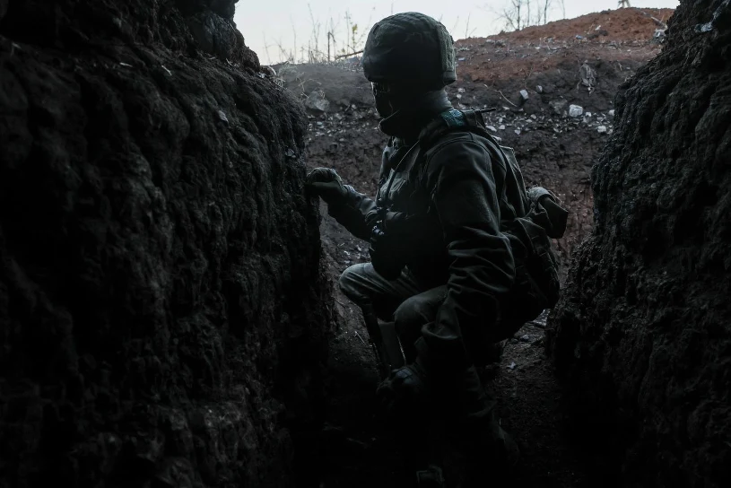 Na front wraca zapomniana choroba. "Efekt wojny dronowej"