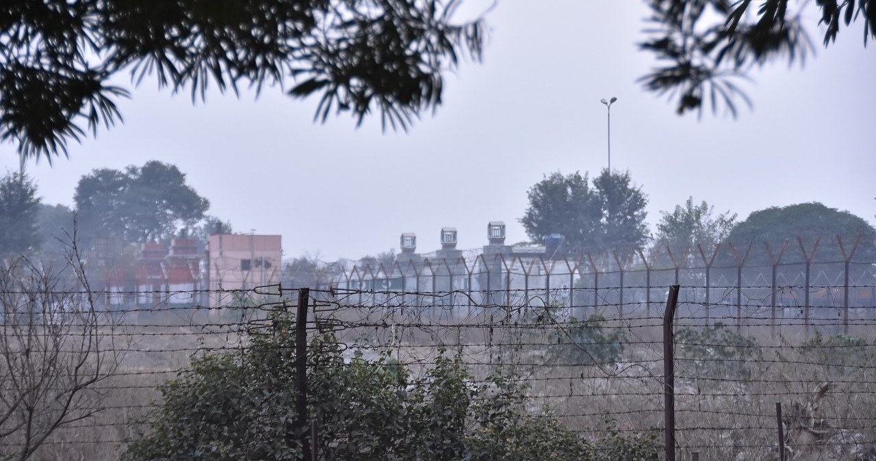 Pakistan przesuwa wojska pod granicę z Indiami. Napięcia rosną