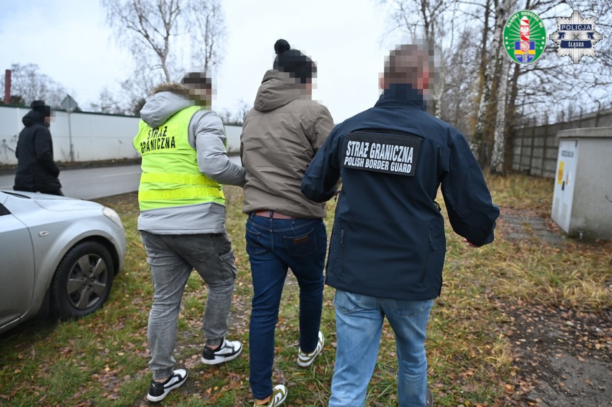 Narkotykami zza oceanu handlowano na Śląsku. 9 osób z zarzutami