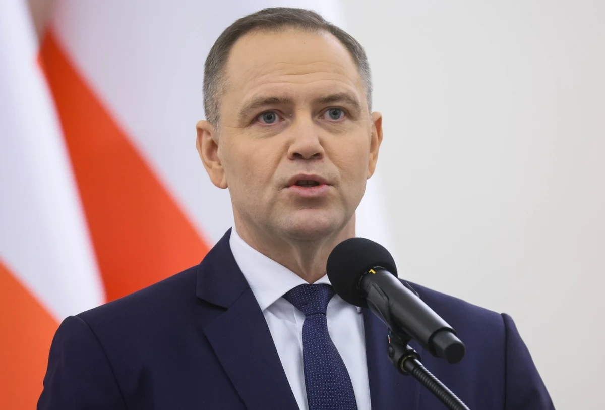 To bardzo smutne, że minister sprawiedliwości Waldemar Żurek nie zna konstytucji, która jasno określa kompetencje prezydenta RP w zakresie nominacji sędziów - mówił w czwartek prezydent Karol Nawrocki. Jak stwierdził, odmowa podpisania przez niego 46 nominacji sędziowskich nie wymaga formalnego uzasadnienia. 