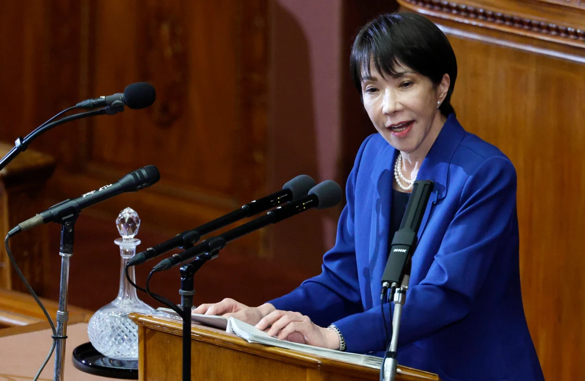 Chińskie władze stanowczo potępiły ostatnie wypowiedzi premier Japonii Sanae Takaichi dotyczące Tajwanu i zażądały ich wycofania. Pekin uznał słowa szefowej japońskiego rządu za poważną ingerencję w swoje sprawy wewnętrzne oraz zagroził konsekwencjami w przypadku militarnej interwencji Tokio w regionie.