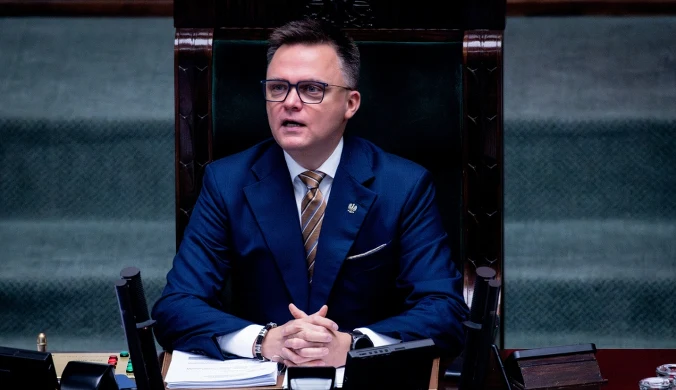 Hołownia chciał zostać w fotelu marszałka. "Politycznie się zakiwał"