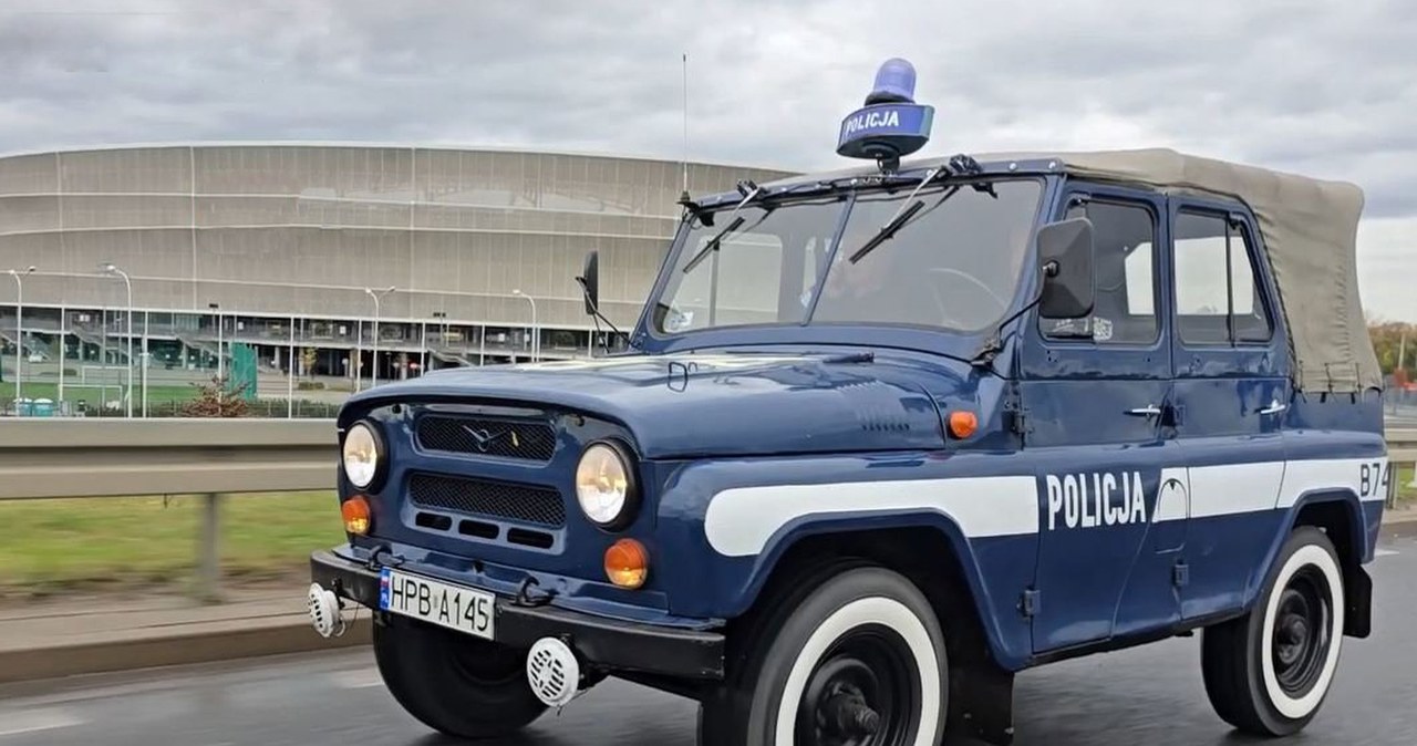 UAZ 469B po 36 latach skończył służbę w policji. Trafił w wyjątkowe miejsce