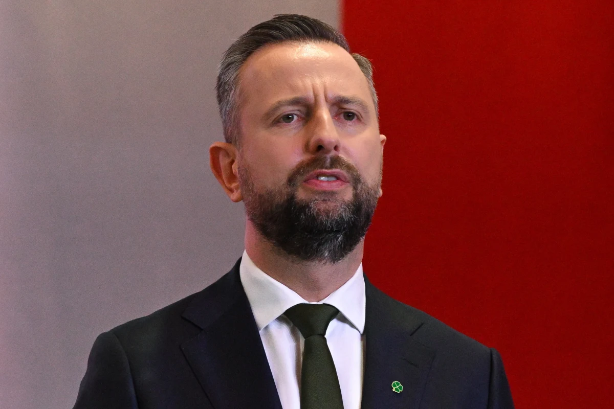 Podczas XIV Kongresu Polskiego Stronnictwa Ludowego zostały wybrane nowe władze ugrupowania. Prezesem ludowców został ponownie Władysław Kosiniak-Kamysz. "Poprowadzimy w taki sposób Stronnictwo, żeby za cztery lata było jeszcze silniejsze" - powiedział Kosiniak-Kamysz. Ogłosił również samodzielny start ugrupowania w nadchodzących wyborach. Przewodniczącym Rady Naczelnej PSL został Piotr Zgorzelski.