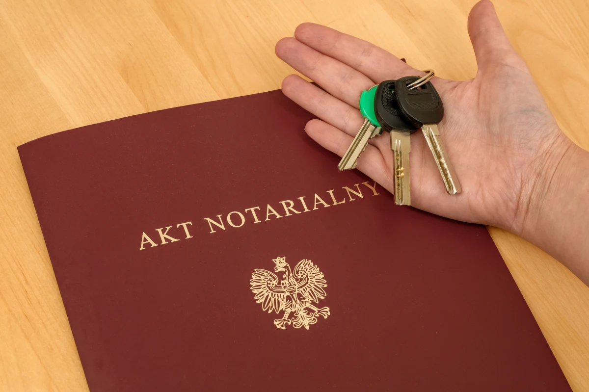 Zakup, wynajem, dziedziczenie nieruchomości - te wyzwania prędzej czy później czekają niemal każdego z nas. Jak nie wpaść w pułapki prawne i finansowe? Odpowiedzi szukaj podczas 16. Dnia Otwartego Notariatu, już 22 listopada w całej Polsce.