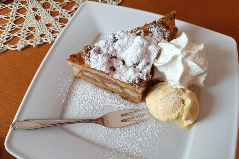 Najlepszy przepis na dyniową szarlotkę. Zawsze się udaje