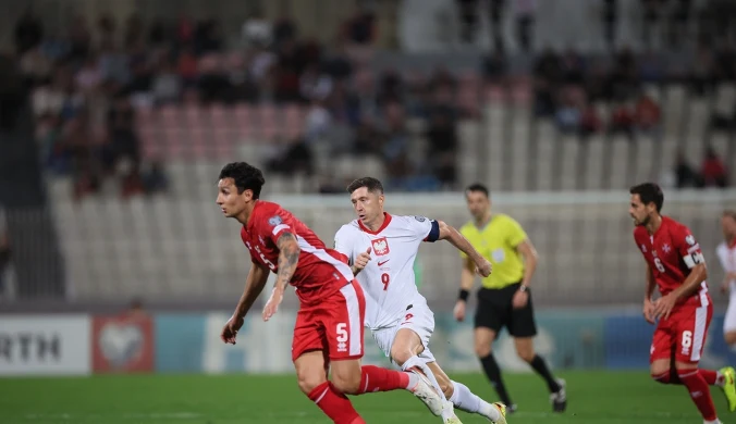 Polscy kibice zaskoczyli. Tym rzucili w stronę boiska. Niesamowity efekt
