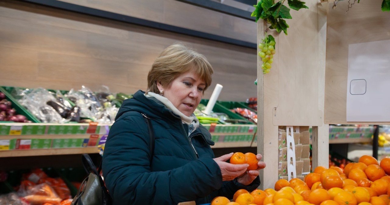 W sklepie sprawdź kilka rzeczy. Zawsze wyjdziesz z pysznymi mandarynkami
