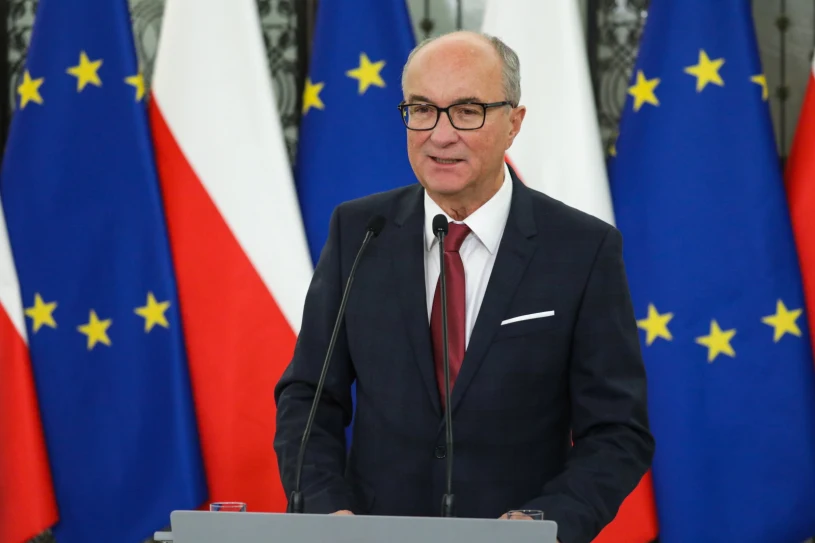 Zapytano o krzyż w Sejmie. Zdecydowana odpowiedź Towarzysza