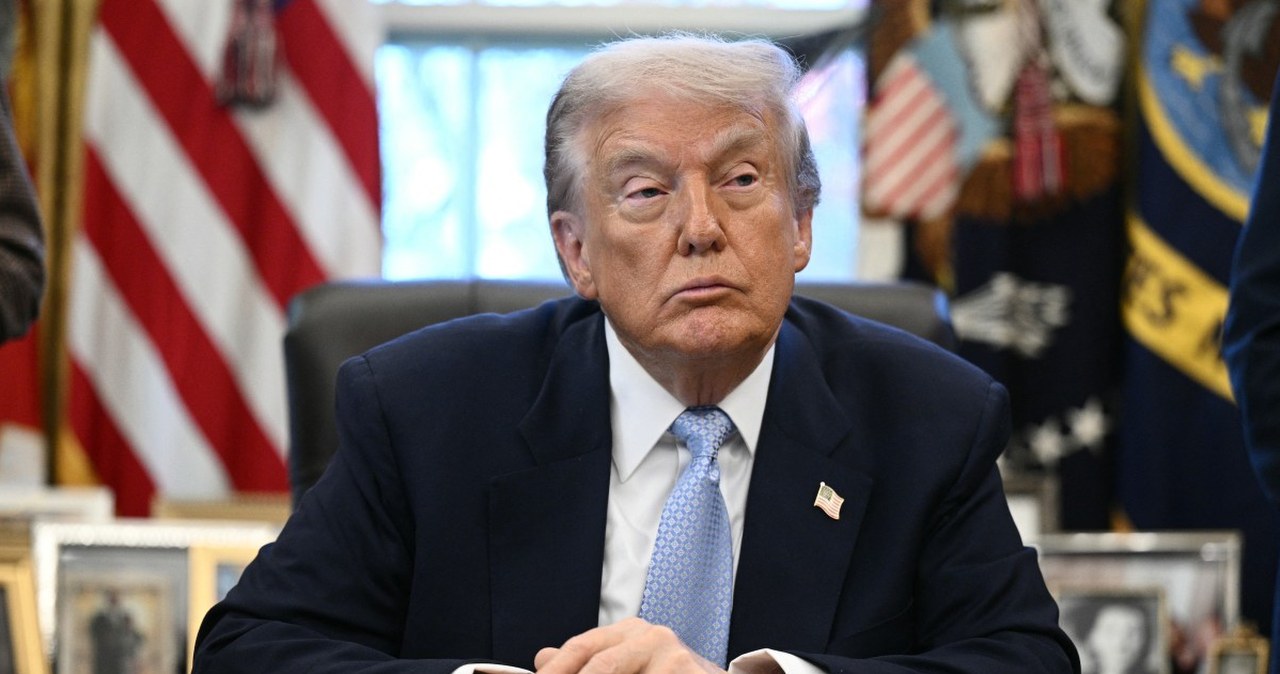 Spada poparcie dla Donalda Trumpa. Sondaż wskazuje dwie przyczyny