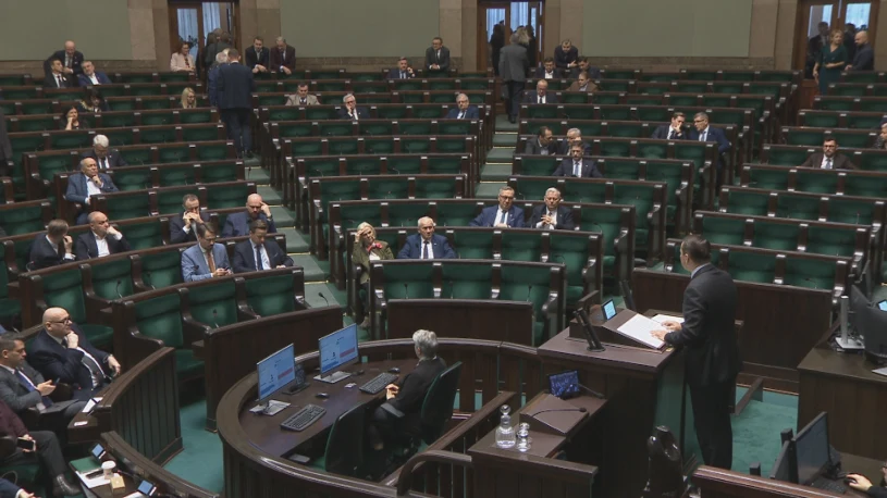 Posłowie PiS wyszli z sali. To reakcja na Sikorskiego