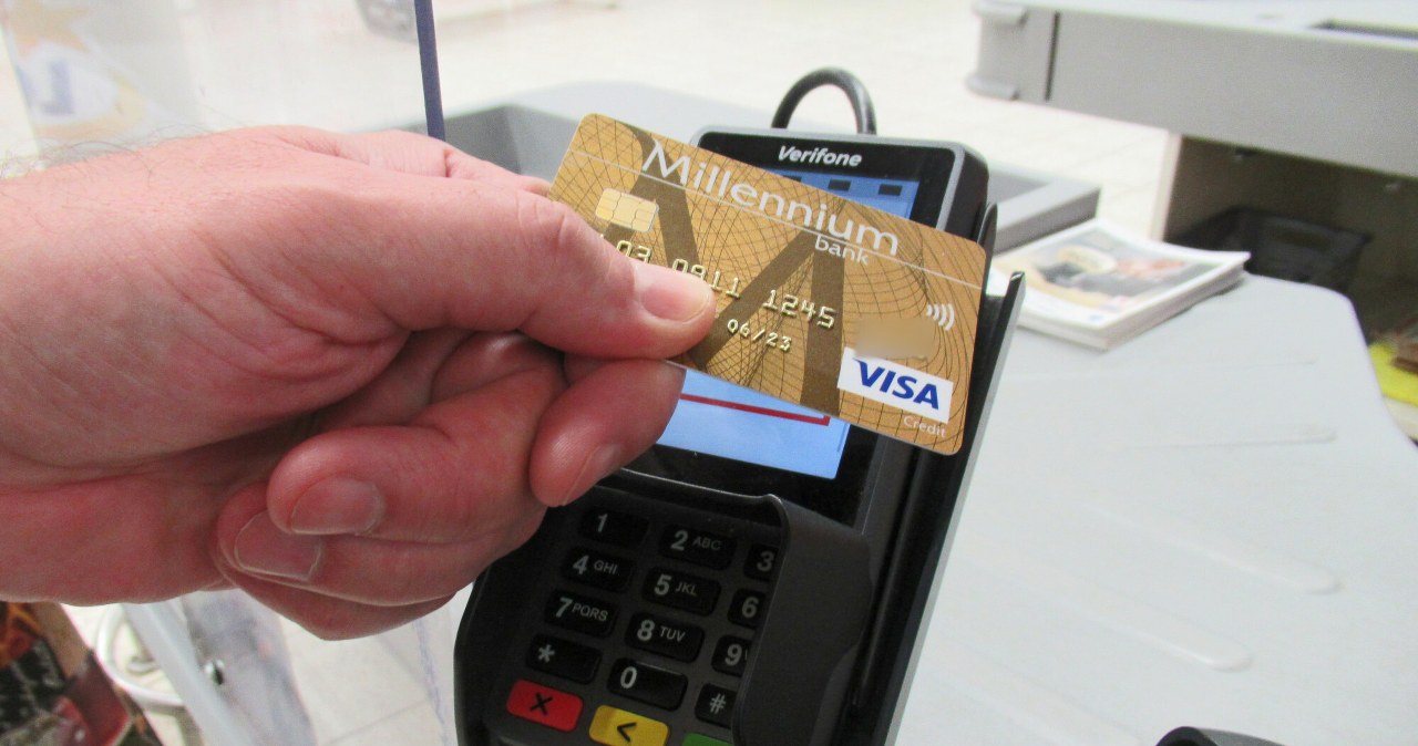 Wyciągi z karty w rękach skarbówki? Resort finansów reaguje na doniesienia